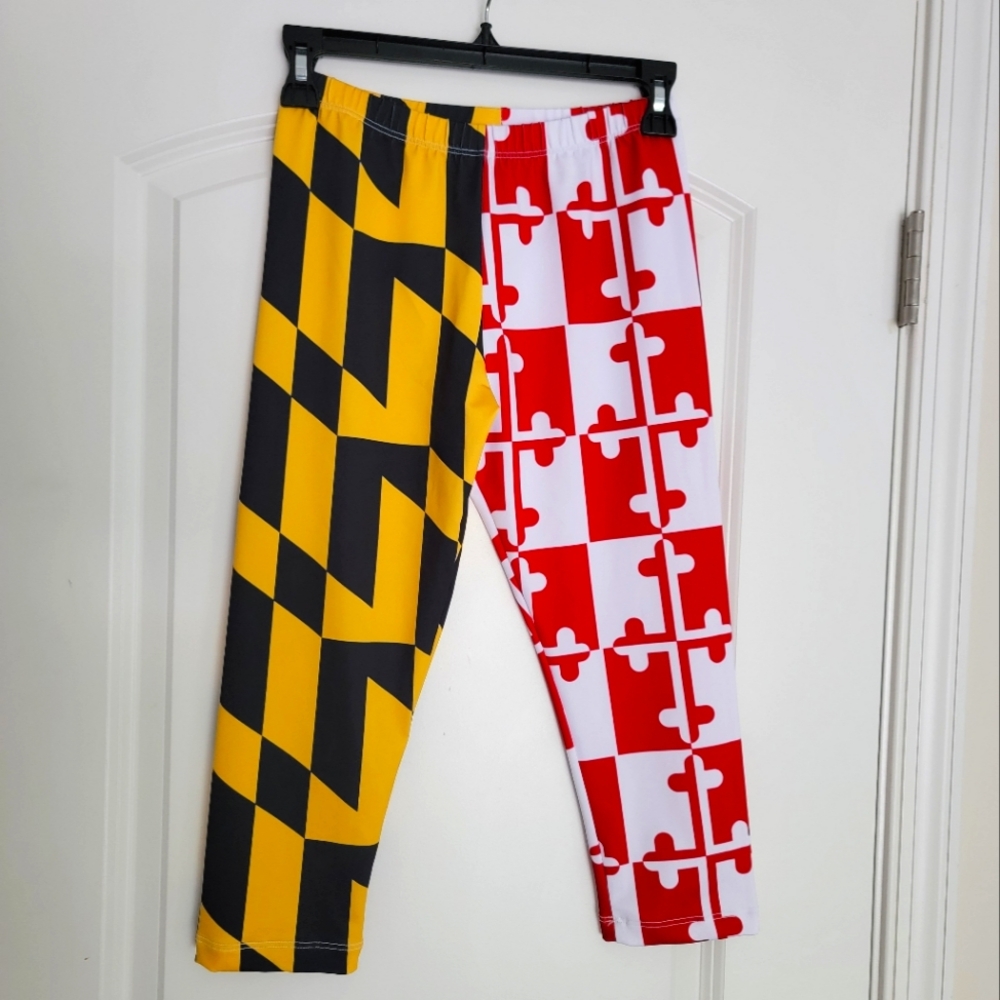 ❤️💛🖤 MARYLAND FLAG CROPPED LEGGINGS SIZE MEDIUM CAPRIS